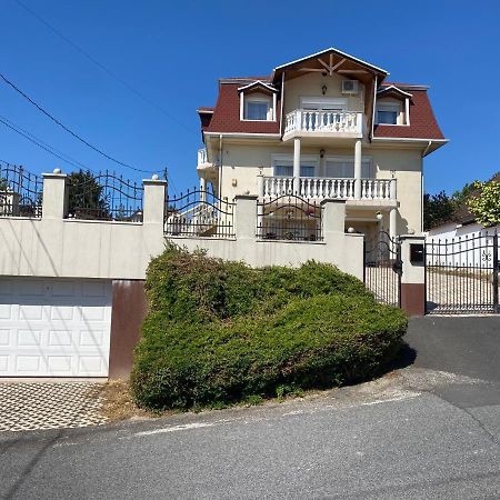 Arany Apartmanhaz Zalagyoengye زلاكاروس المظهر الخارجي الصورة