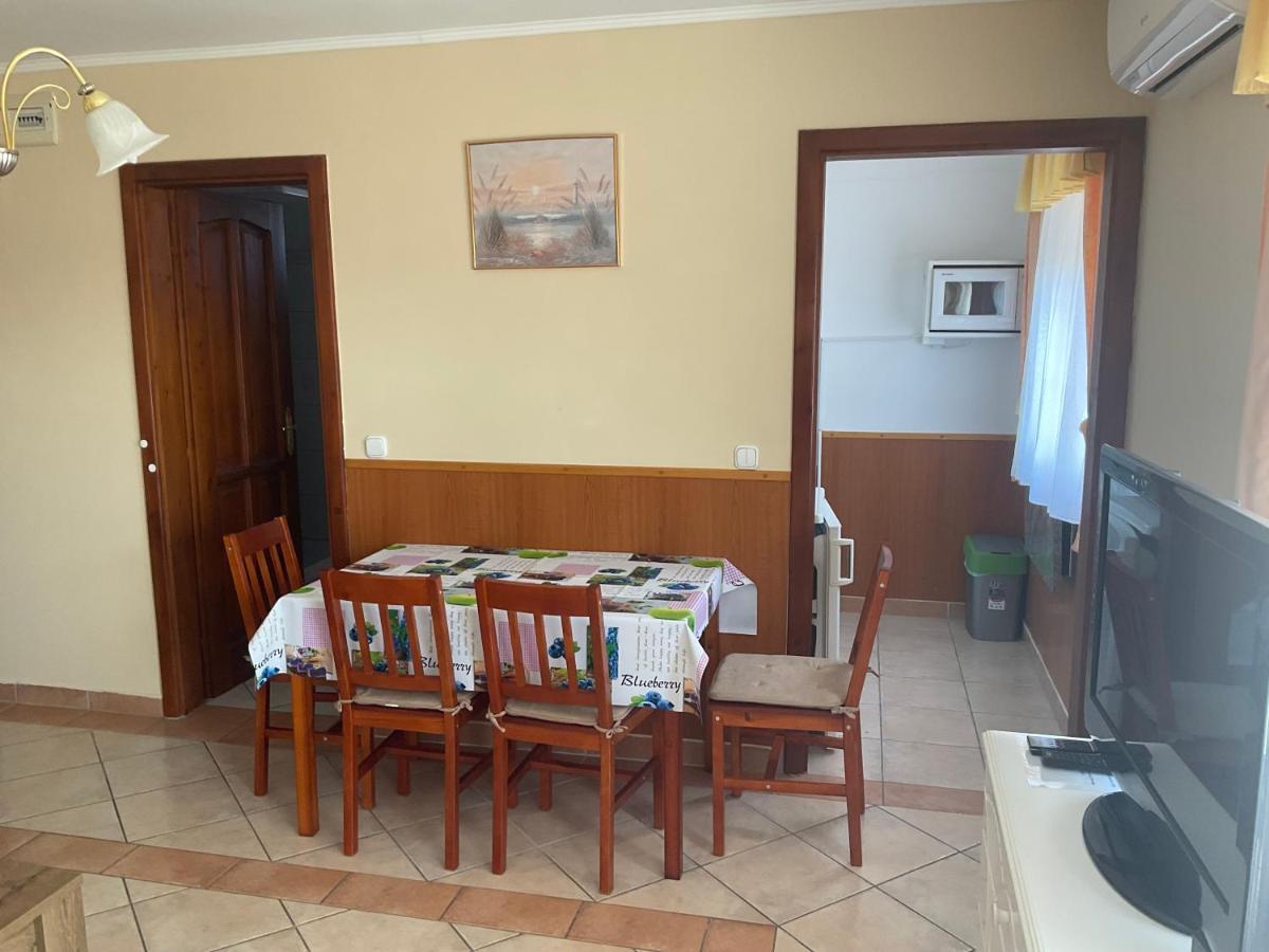 Arany Apartmanhaz Zalagyoengye زلاكاروس المظهر الخارجي الصورة