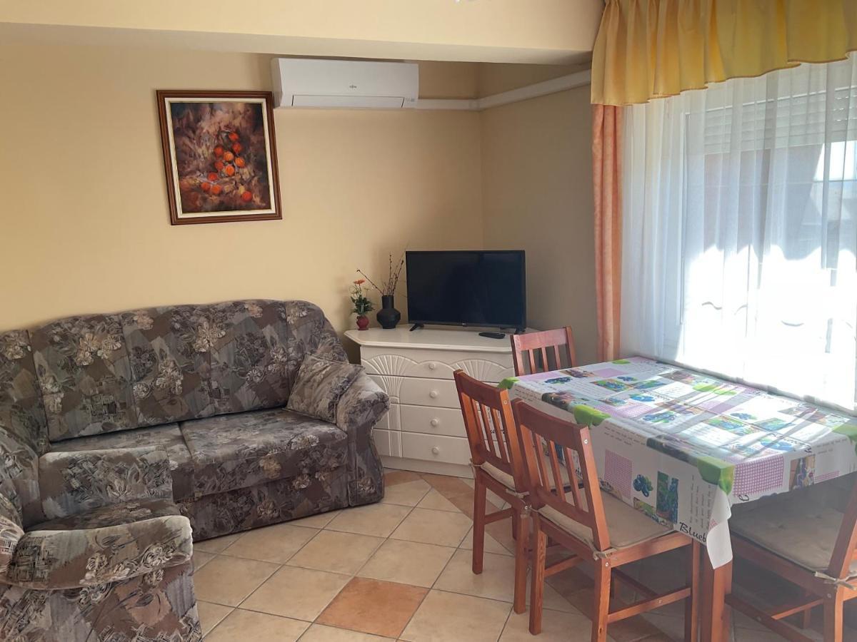 Arany Apartmanhaz Zalagyoengye زلاكاروس المظهر الخارجي الصورة